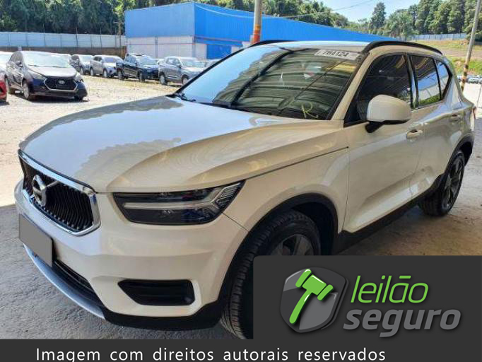 LOTE 016  VOLVO XC40 2018