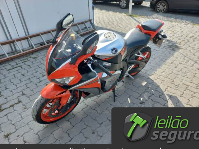 LOTE 018 HONDA CBR 1000 RR 2008