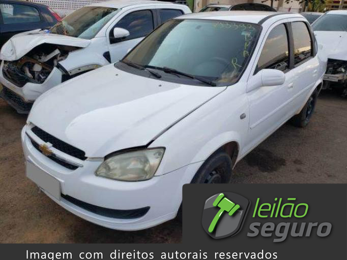 LOTE 013 CHEVROLET CLASSIC 2014
