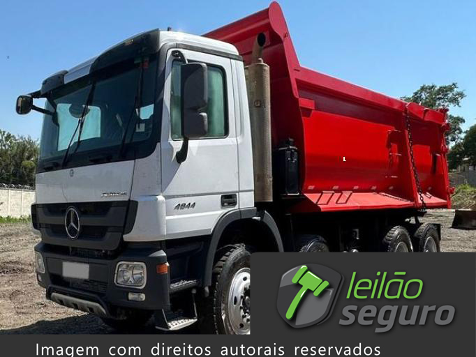 LOTE 021 MERCEDES BENZ ACTROS2018