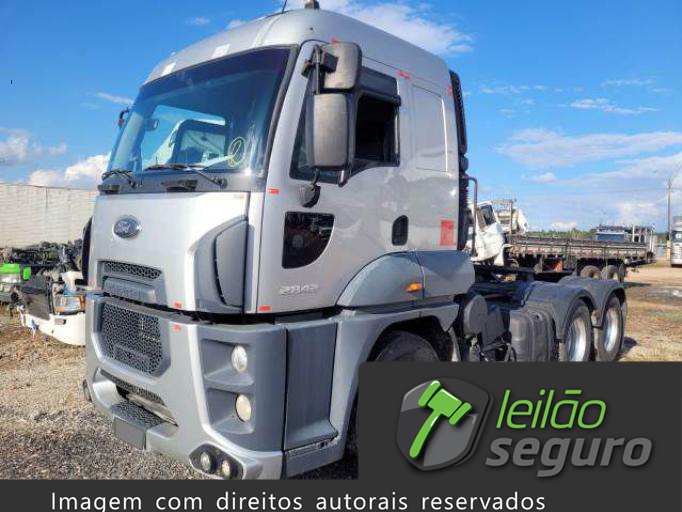 LOTE 029 FORD CARGO 2013