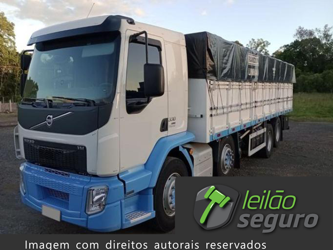 LOTE 034 VOLVO VM-330 2022
