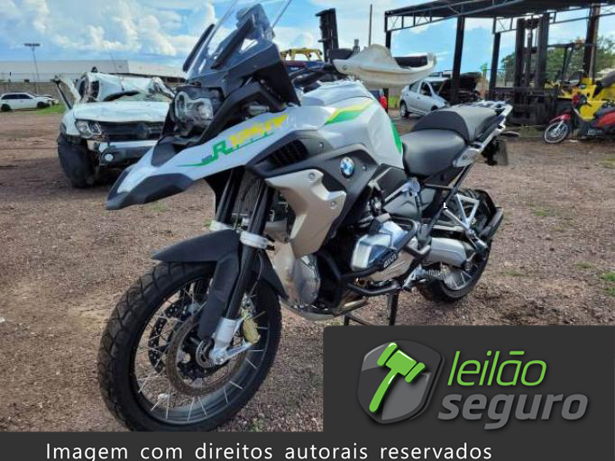 LOTE 006 BMW R 1250 2022