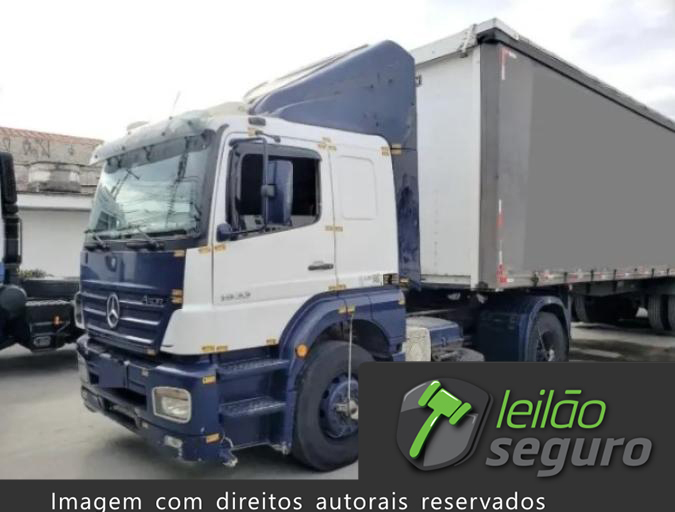 LOTE 018 MERCEDES BENZ AXOR 2006 