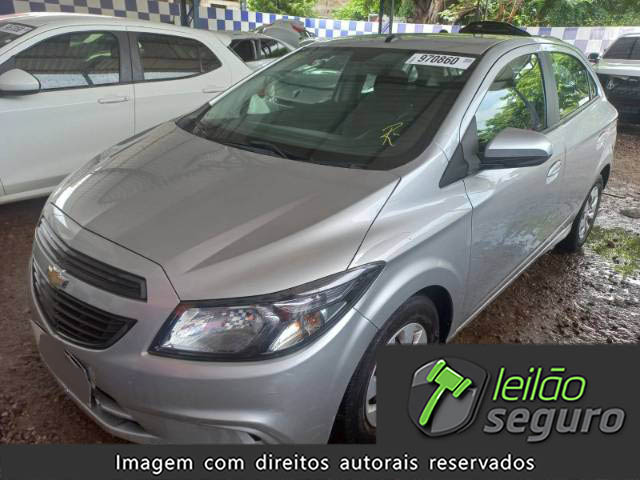 LOTE 017 CHEVROLET ONIX 