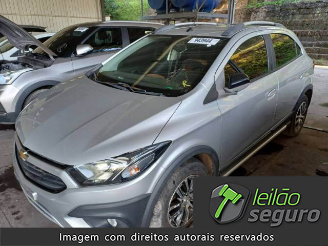 LOTE 027 CHEVROLET ONIX 