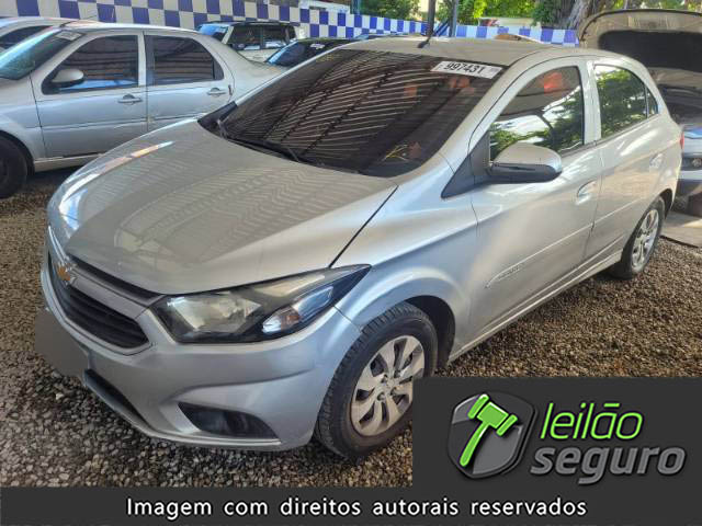 LOTE 030 CHEVROLET ONIX 