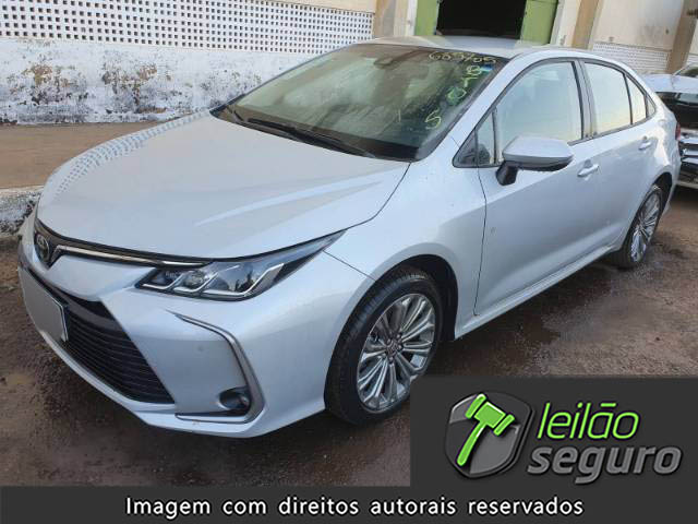 LOTE 002 TOYOTA COROLLA 